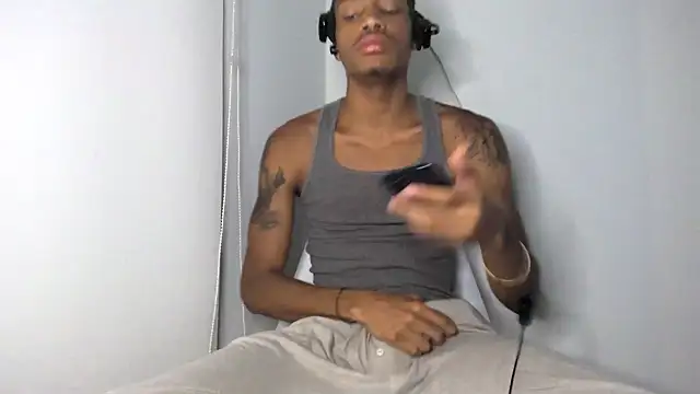 Skinnyblackman online show from October 1, 2:06 am