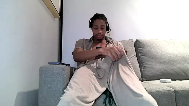 Skinnyblackman online show from March 24, 5:01 am