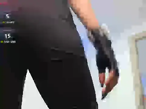 Snapshot of queen_findom chatting on October 27, 1:31 am queen findom online show from October 27, 1:31 am