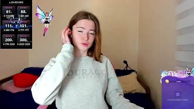 Snapshot of Luxuryalma chatting on December 5, 6:21 am Luxuryalma online show from December 5, 6:21 am