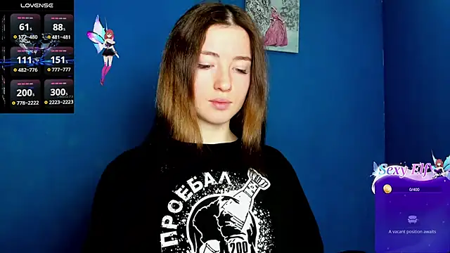 Snapshot of Luxuryalma chatting on February 11, 7:23 am Luxuryalma online show from February 11, 7:23 am