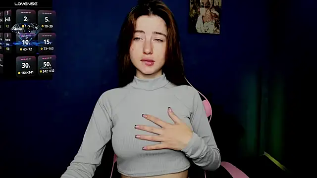 Snapshot of Luxuryalma chatting on September 16, 7:53 am Luxuryalma online show from September 16, 7:53 am