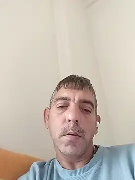 Snapshot of Egemen2245 chatting on November 5, 9:31 am Egemen2245 online show from November 5, 9:31 am