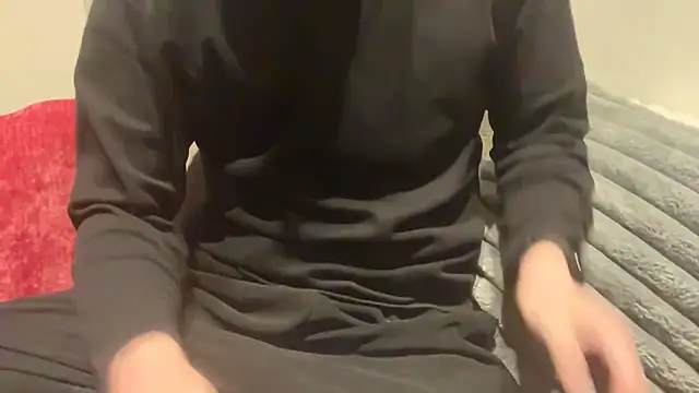 atom0407 online show from March 21, 3:24 pm