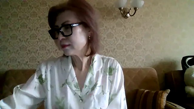 Elegant00Lady online show from April 18, 4:16 am