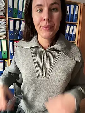 Snapshot of Sara_darling chatting on March 17, 2:56 pm Sara darling online show from March 17, 2:56 pm