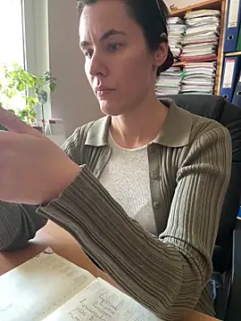 Snapshot of Sara_darling chatting on March 19, 12:23 pm Sara darling online show from March 19, 12:23 pm