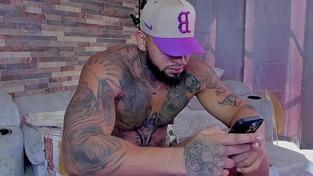 Snapshot of zaiin_diesel chatting on January 12, 1:48 pm zaiin diesel online show from January 12, 1:48 pm