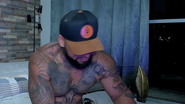 Snapshot of zaiin_diesel chatting on January 23, 2:44 am zaiin diesel online show from January 23, 2:44 am