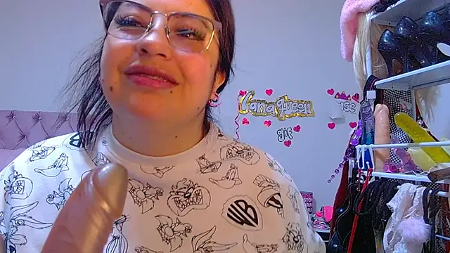 lanaqueen699 online show from June 3, 12:19 pm