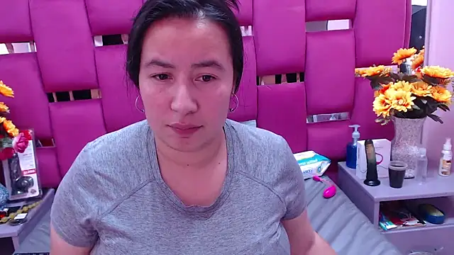 NaomyPrinces online show from December 20, 7:28 pm