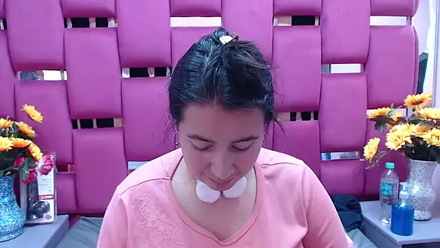 NaomyPrinces online show from December 23, 4:28 pm