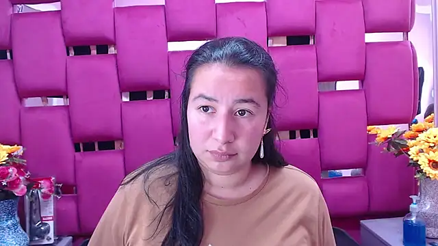 NaomyPrinces online show from January 14, 1:28 pm