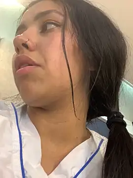 Snapshot of Larabrooks chatting on November 18, 6:56 pm Larabrooks online show from November 18, 6:56 pm