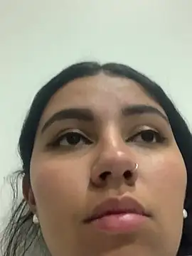 Snapshot of Larabrooks chatting on February 11, 5:40 pm Larabrooks online show from February 11, 5:40 pm