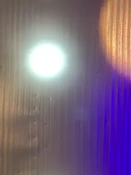 Snapshot of Larabrooks chatting on February 21, 11:55 am Larabrooks online show from February 21, 11:55 am