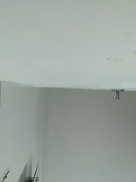 Snapshot of Larabrooks chatting on February 25, 5:44 pm Larabrooks online show from February 25, 5:44 pm