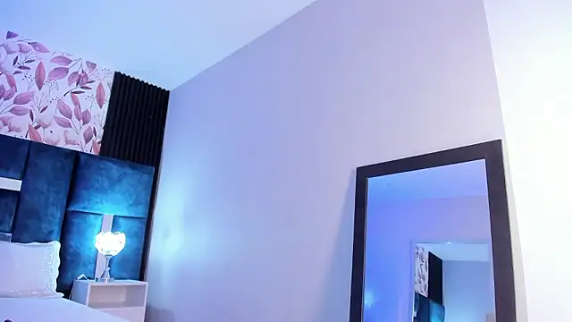 Larabrooks online show from March 21, 7:46 am