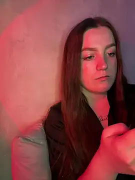 lera2022 online show from April 19, 4:28 pm