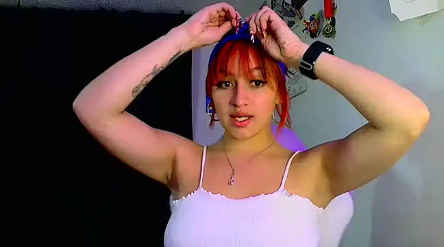 lucycherry   online show from February 4, 3:00 am