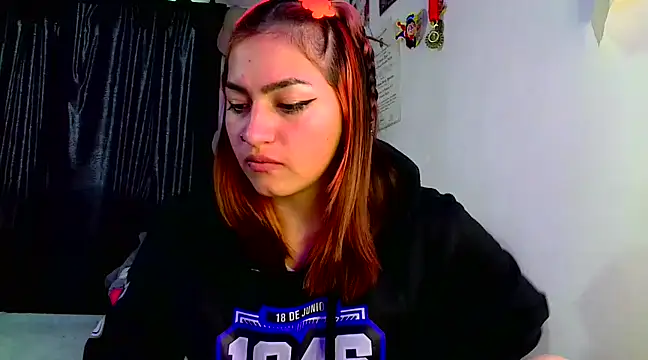 lucycherry   online show from March 18, 12:14 pm