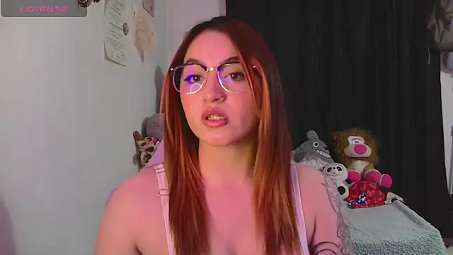 lucycherry   online show from September 16, 3:29 am