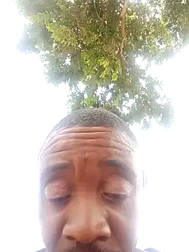 Snapshot of LONGDICK985M chatting on January 6, 9:52 am LONGDICK985M online show from January 6, 9:52 am