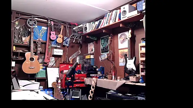 Snapshot of itsjameswebbscope chatting on March 5, 10:43 pm itsjameswebbscope online show from March 5, 10:43 pm