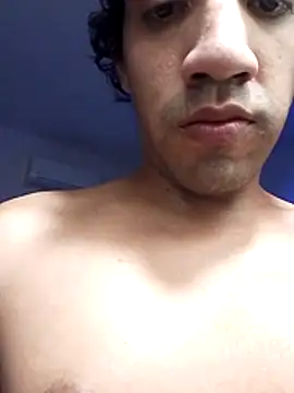 Snapshot of LiosArmando420 chatting on May 15, 3:24 am LiosArmando420 online show from May 15, 3:24 am