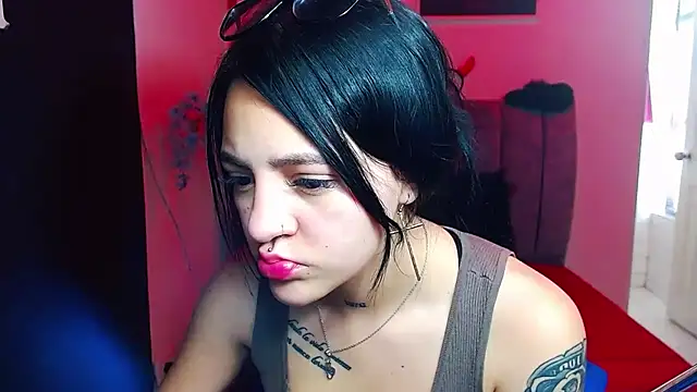 Violettasquirt online show from September 23, 3:04 pm