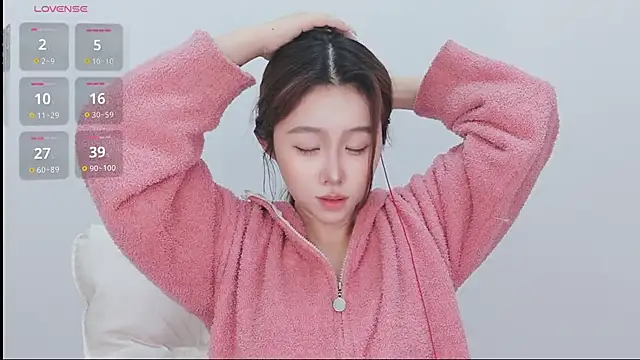 Hazel-11 online show from February 28, 12:31 pm