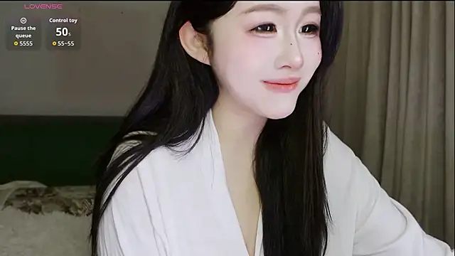 Hazel-11 online show from February 2, 1:43 pm