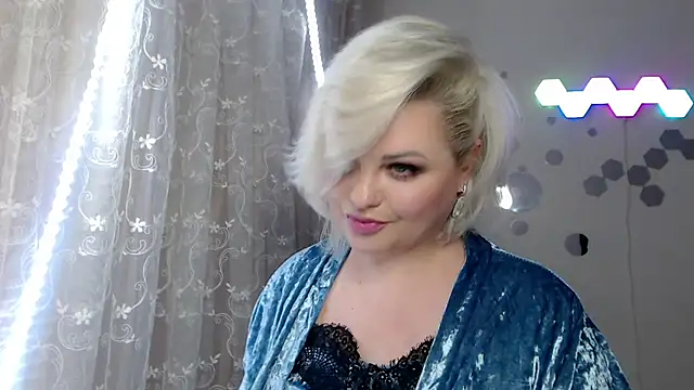 JewellKiss7 online show from January 19, 7:47 pm