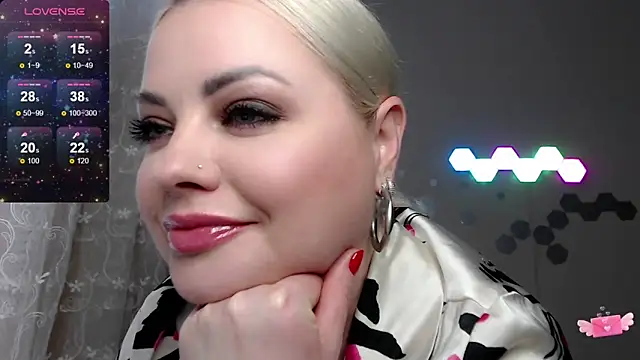 JewellKiss7 online show from January 22, 7:24 pm