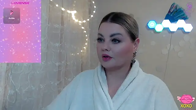 Snapshot of JewellKiss7 chatting on May 31, 2:13 pm JewellKiss7 online show from May 31, 2:13 pm