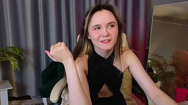 CiriRianonn online show from December 19, 4:41 am