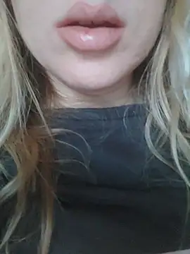 Linda 999 online show from February 1, 9:00 am