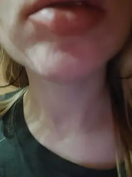 Linda 999 online show from March 10, 3:52 pm