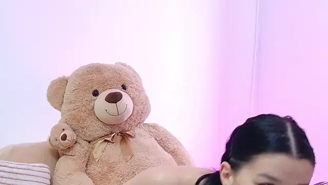 Eva Millar online show from January 30, 9:04 am