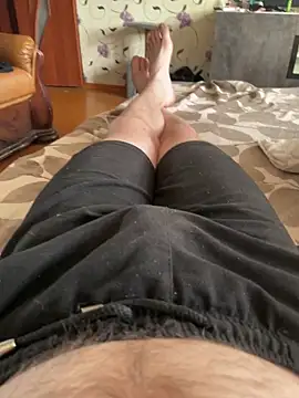 red red00 online show from May 6, 4:12 pm