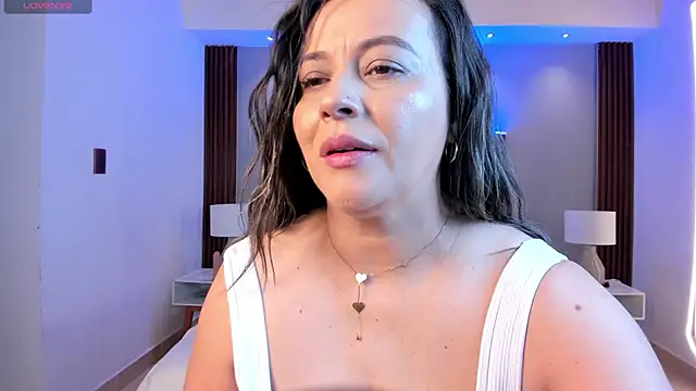 Susann Ross online show from October 6, 10:45 am