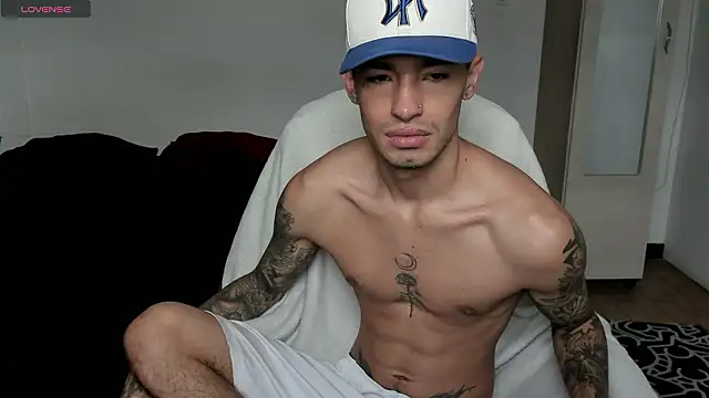 Damon  333 online show from February 19, 4:14 pm