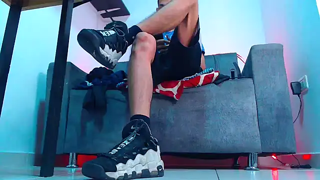 mastersmits online show from November 18, 1:55 am