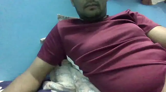 Snapshot of NiceBoy9099 chatting on December 26, 10:48 am NiceBoy9099 online show from December 26, 10:48 am