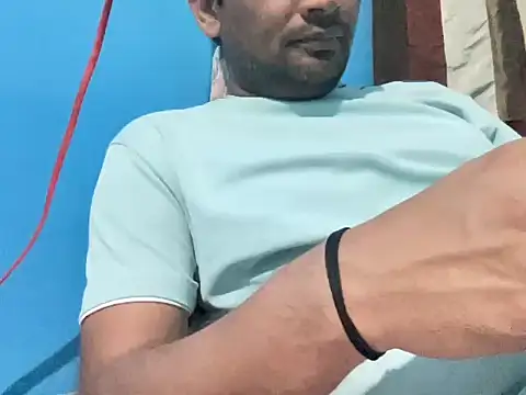 Snapshot of NiceBoy9099 chatting on February 3, 5:29 pm NiceBoy9099 online show from February 3, 5:29 pm