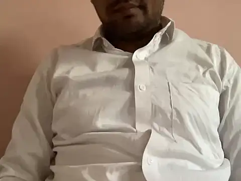 Snapshot of NiceBoy9099 chatting on February 18, 5:36 am NiceBoy9099 online show from February 18, 5:36 am