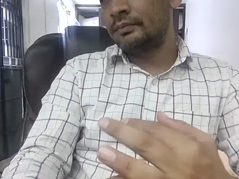 Snapshot of NiceBoy9099 chatting on April 16, 10:27 am NiceBoy9099 online show from April 16, 10:27 am