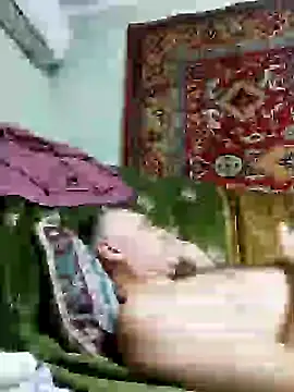 Snapshot of Pineapple04 chatting on January 29, 2:53 pm Pineapple04 online show from January 29, 2:53 pm
