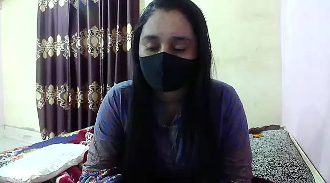 Snapshot of LovelyRose69 chatting on December 18, 2:17 pm LovelyRose69 online show from December 18, 2:17 pm