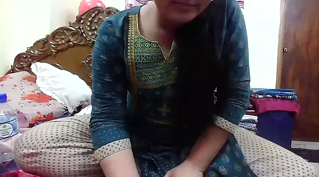 Snapshot of LovelyRose69 chatting on March 14, 4:51 pm LovelyRose69 online show from March 14, 4:51 pm